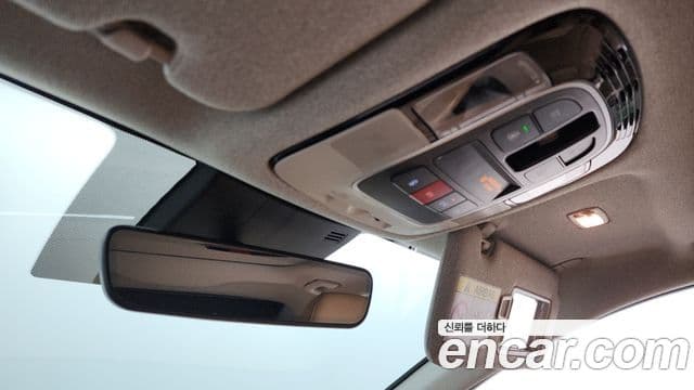 Hyundai Sonata 2023 — ფოტო 19/20