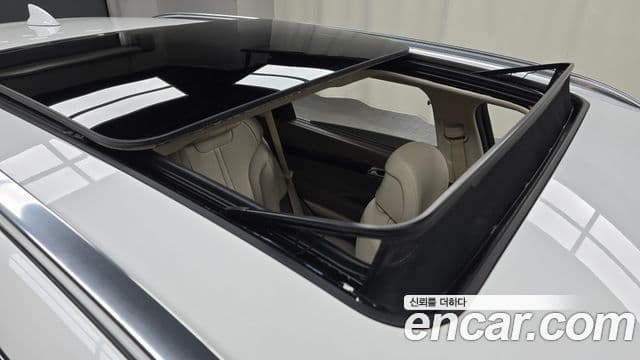 Genesis GV80 2023 — ფოტო 21/33