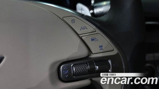 Genesis Electrified G80 2022 — ფოტო 17/20