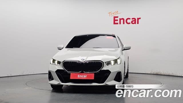 BMW 5 Series 2025 — ფოტო 3/20