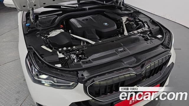 BMW 5 Series 2025 — ფოტო 6/20