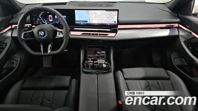 BMW 5 Series 2025 — ფოტო 7/20