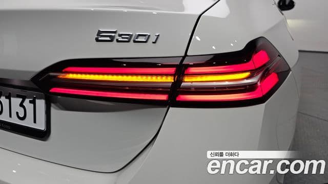BMW 5 Series 2025 — Photo 34/34