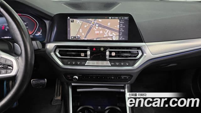 BMW 3 Series 2022 — ფოტო 14/20