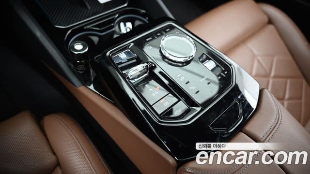 BMW 5 Series 2024 — фото 7 из 20