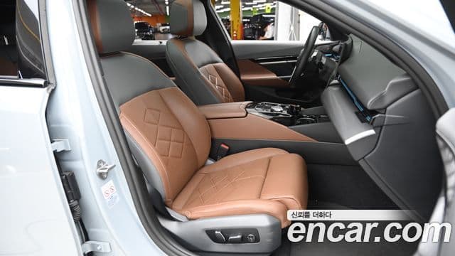 BMW 5 Series 2024 — фото 8 из 20