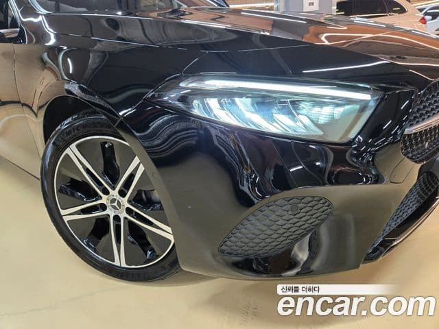 Mercedes-Benz A-Class 2023 — ფოტო 9/20