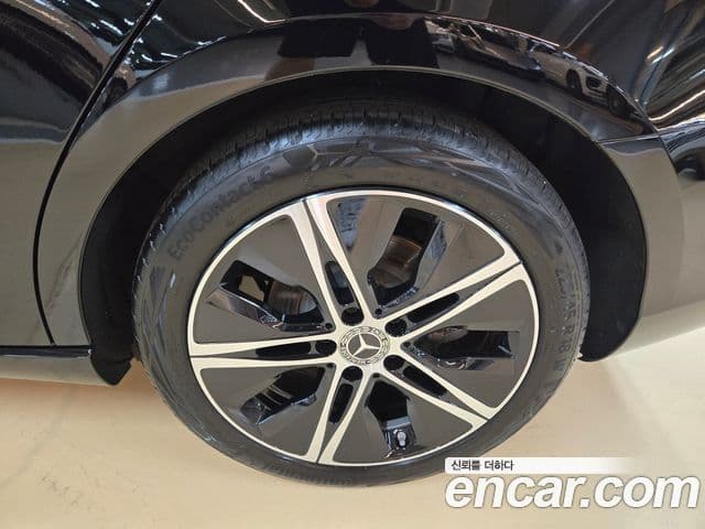 Mercedes-Benz A-Class 2023 — ფოტო 10/20