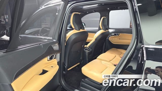Volvo XC90 2024 — Photo 7/36