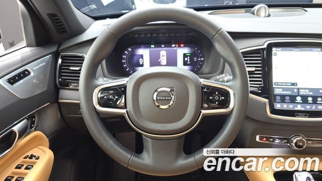 Volvo XC90 2024 — Photo 34/36