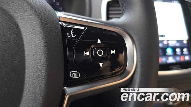 Volvo XC90 2024 — Photo 10/36
