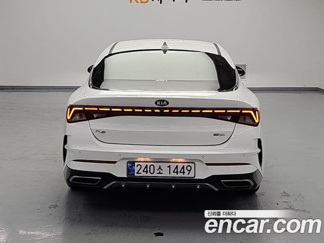Kia K5 2021 — Şəkil 2/20
