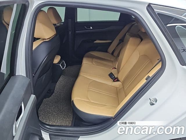 Kia K5 2021 — Şəkil 12/20