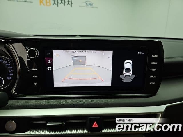 Kia K5 2021 — Şəkil 16/20