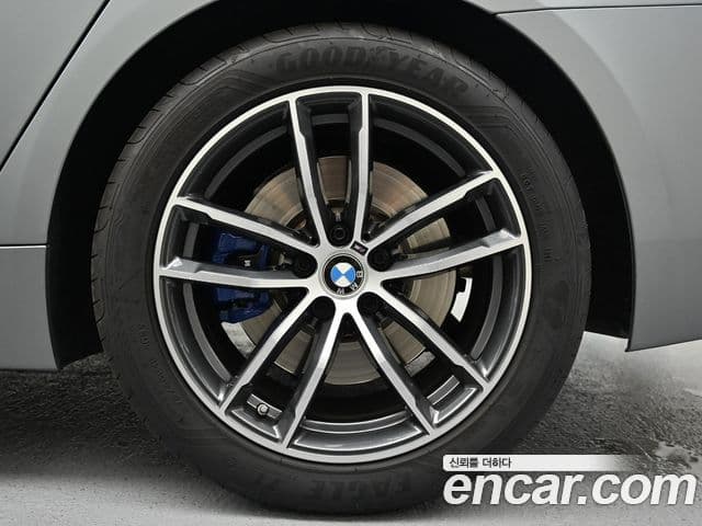 BMW 5 Series 2023 — Şəkil 5/20