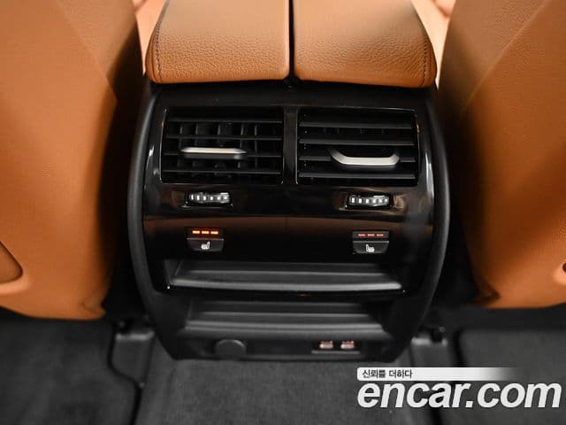 BMW 5 Series 2023 — Şəkil 16/20