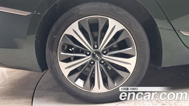 Kia K8 2021 — ფოტო 5/20
