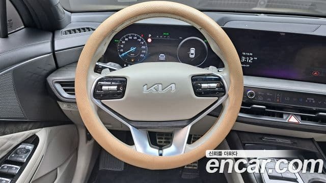 Kia K8 2021 — ფოტო 13/20