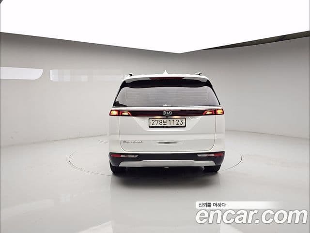 Kia Carnival 2020 — ფოტო 4/20