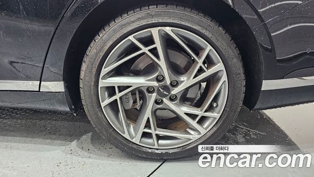 Genesis G90 2022 — Şəkil 12/30