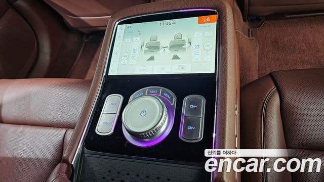 Genesis G90 2022 — Şəkil 11/30