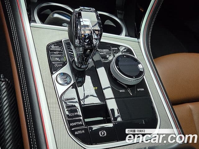 BMW 8 Series 2020 — фото 8 из 20