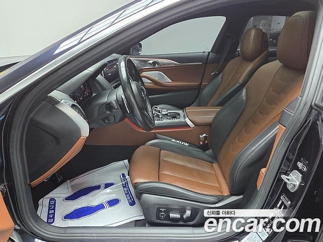 BMW 8 Series 2020 — Şəkil 12/20