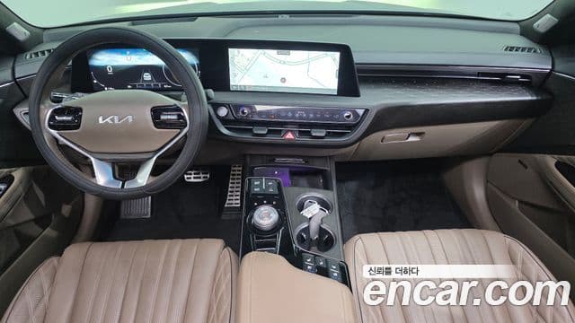 Kia K8 2022 — Şəkil 10/20