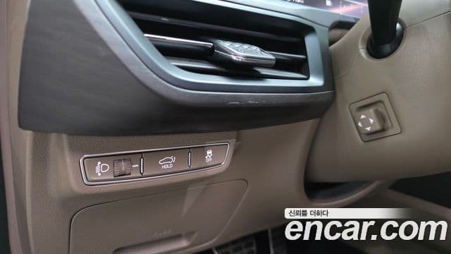 Kia K8 2022 — Şəkil 14/20