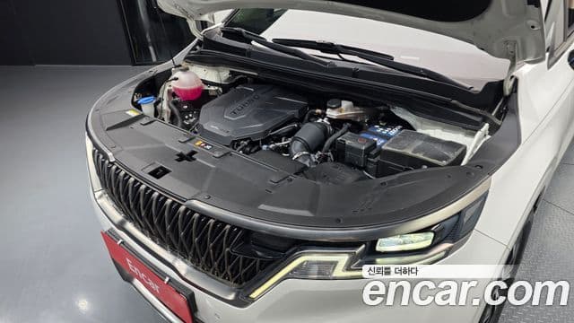 Kia Carnival 2023 — фото 6 из 20