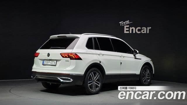 Volkswagen Tiguan 2021 — ფოტო 2/20