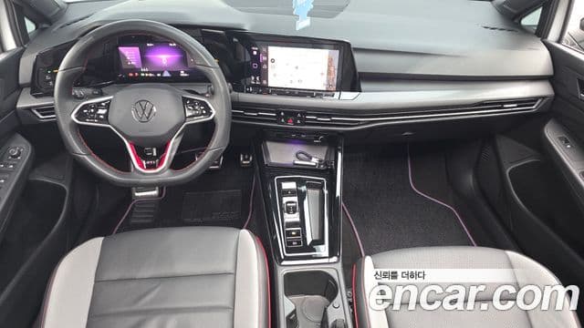 Volkswagen Golf 2024 — ფოტო 7/20