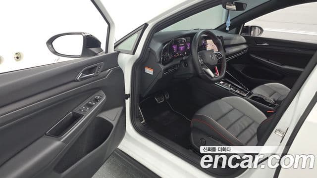 Volkswagen Golf 2024 — ფოტო 10/20