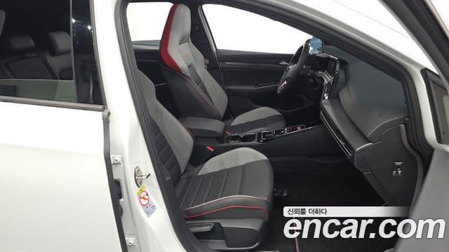 Volkswagen Golf 2024 — Şəkil 16/31