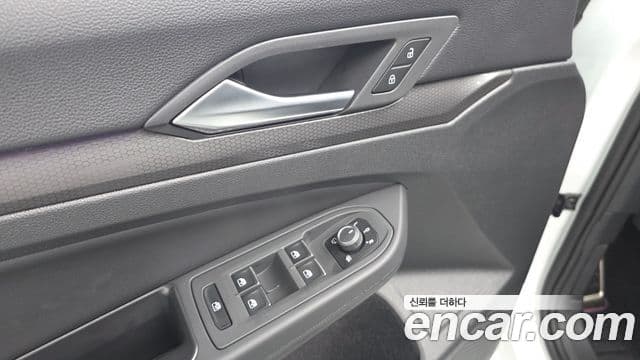 Volkswagen Golf 2024 — Şəkil 18/31