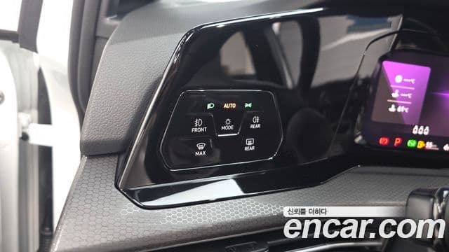 Volkswagen Golf 2024 — Şəkil 31/31