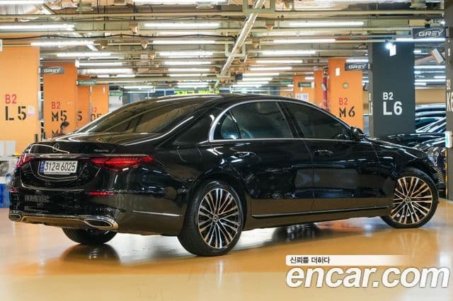 Mercedes-Benz S-Class 2023 — ფოტო 5/20