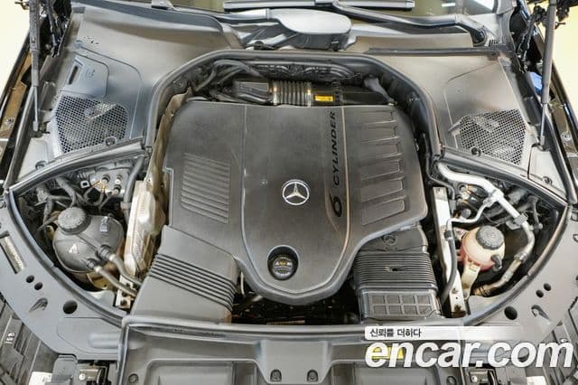 Mercedes-Benz S-Class 2023 — ფოტო 16/20