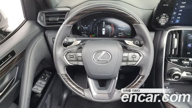 Lexus LX 2025 — Şəkil 14/20