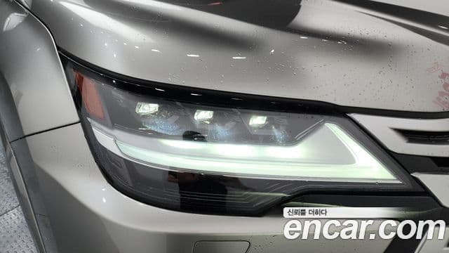 Lexus LX 2025 — Photo 25/38