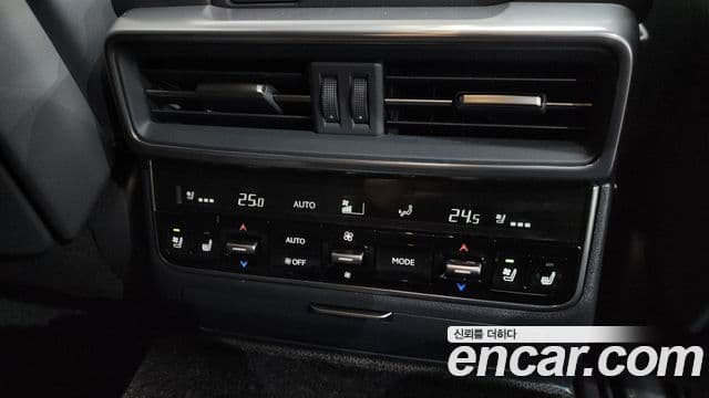 Lexus LX 2025 — Photo 6/38