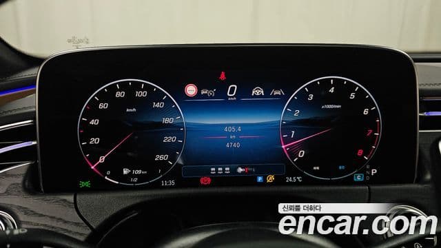 Mercedes-Benz E-Class 2025 — ფოტო 8/20