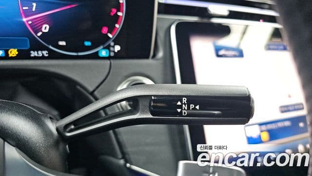 Mercedes-Benz E-Class 2025 — ფოტო 9/20