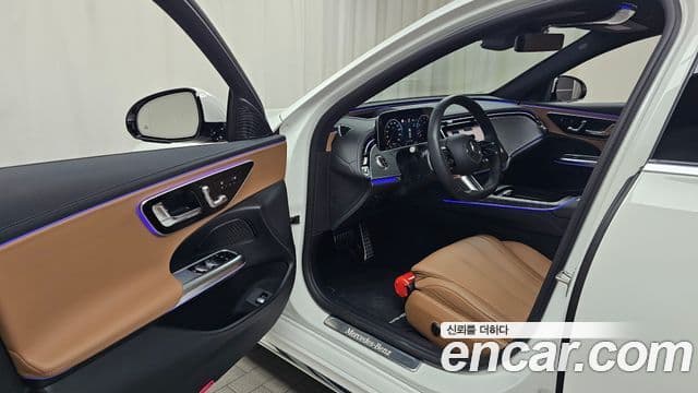 Mercedes-Benz E-Class 2025 — ფოტო 10/20