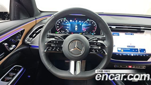 Mercedes-Benz E-Class 2025 — ფოტო 13/20