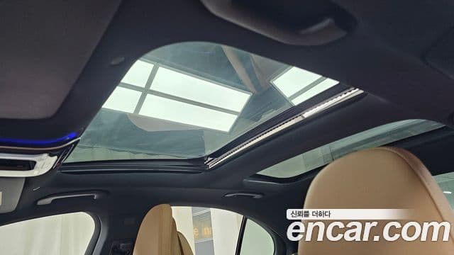 Mercedes-Benz E-Class 2025 — ფოტო 16/20