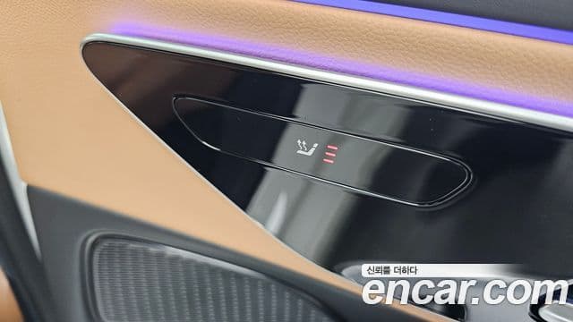 Mercedes-Benz E-Class 2025 — ფოტო 18/20