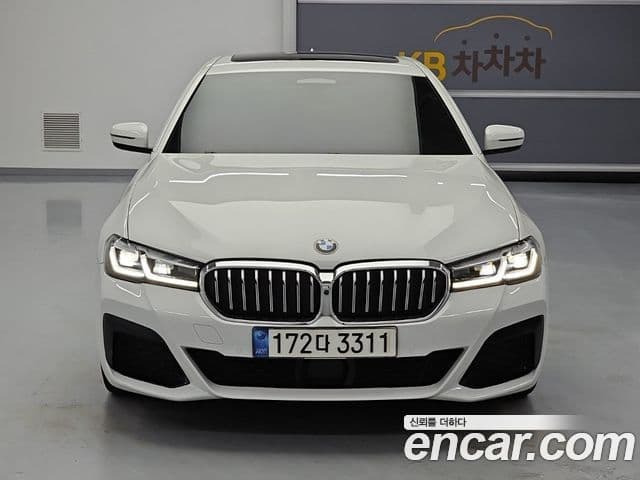 BMW 5 Series 2021 — ფოტო 10/19