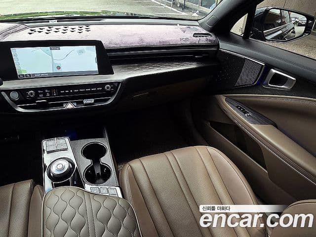 Kia K8 2023 — Şəkil 10/20