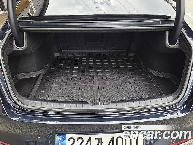 Kia K8 2023 — Şəkil 19/20